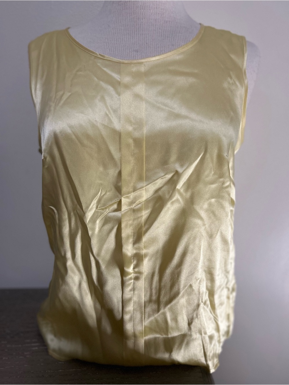 Escada Pure Silk Sleeveless Shell Top in Pale Yellow, Size 8 US 38 UK